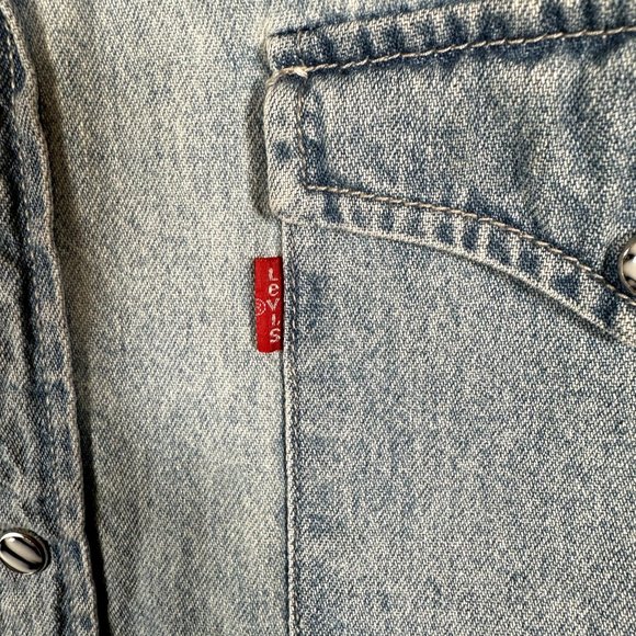 Levis Vintage Denim Pearl Snap Shirt Mens Small Blue Button Up Western Rodeo VTG - Picture 8 of 16
